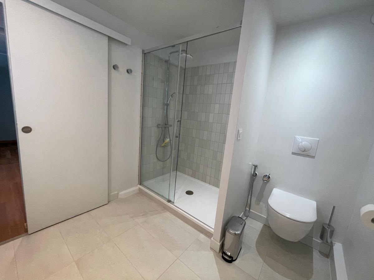 Appartement Mignon Calme Douillet Ascenseur Clim Etage Eleve Proche Parking Et Toutes Commodites Au Coeur Du Toulon Historique Ngoại thất bức ảnh