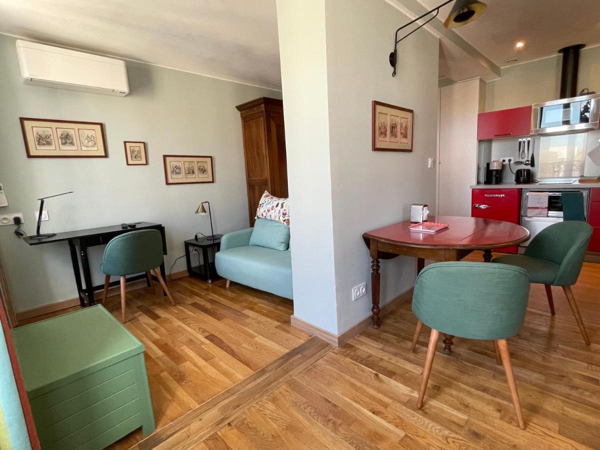 Appartement Mignon Calme Douillet Ascenseur Clim Etage Eleve Proche Parking Et Toutes Commodites Au Coeur Du Toulon Historique Ngoại thất bức ảnh