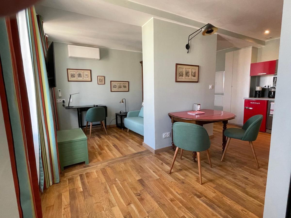 Appartement Mignon Calme Douillet Ascenseur Clim Etage Eleve Proche Parking Et Toutes Commodites Au Coeur Du Toulon Historique Ngoại thất bức ảnh