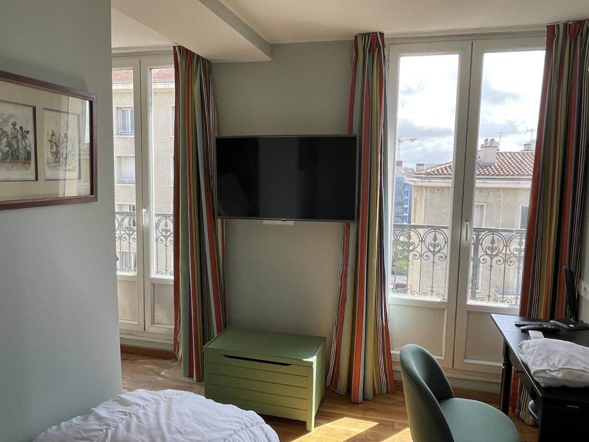 Appartement Mignon Calme Douillet Ascenseur Clim Etage Eleve Proche Parking Et Toutes Commodites Au Coeur Du Toulon Historique Ngoại thất bức ảnh