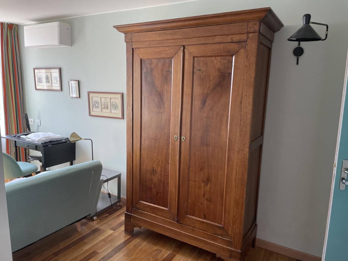Appartement Mignon Calme Douillet Ascenseur Clim Etage Eleve Proche Parking Et Toutes Commodites Au Coeur Du Toulon Historique Ngoại thất bức ảnh