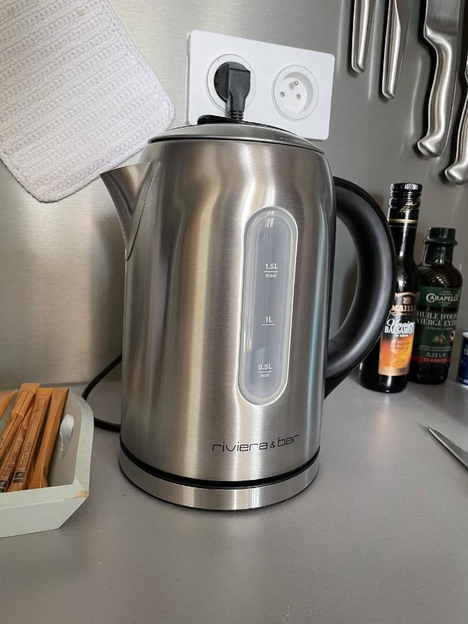 Appartement Mignon Calme Douillet Ascenseur Clim Etage Eleve Proche Parking Et Toutes Commodites Au Coeur Du Toulon Historique Ngoại thất bức ảnh