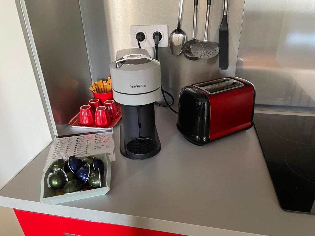 Appartement Mignon Calme Douillet Ascenseur Clim Etage Eleve Proche Parking Et Toutes Commodites Au Coeur Du Toulon Historique Ngoại thất bức ảnh