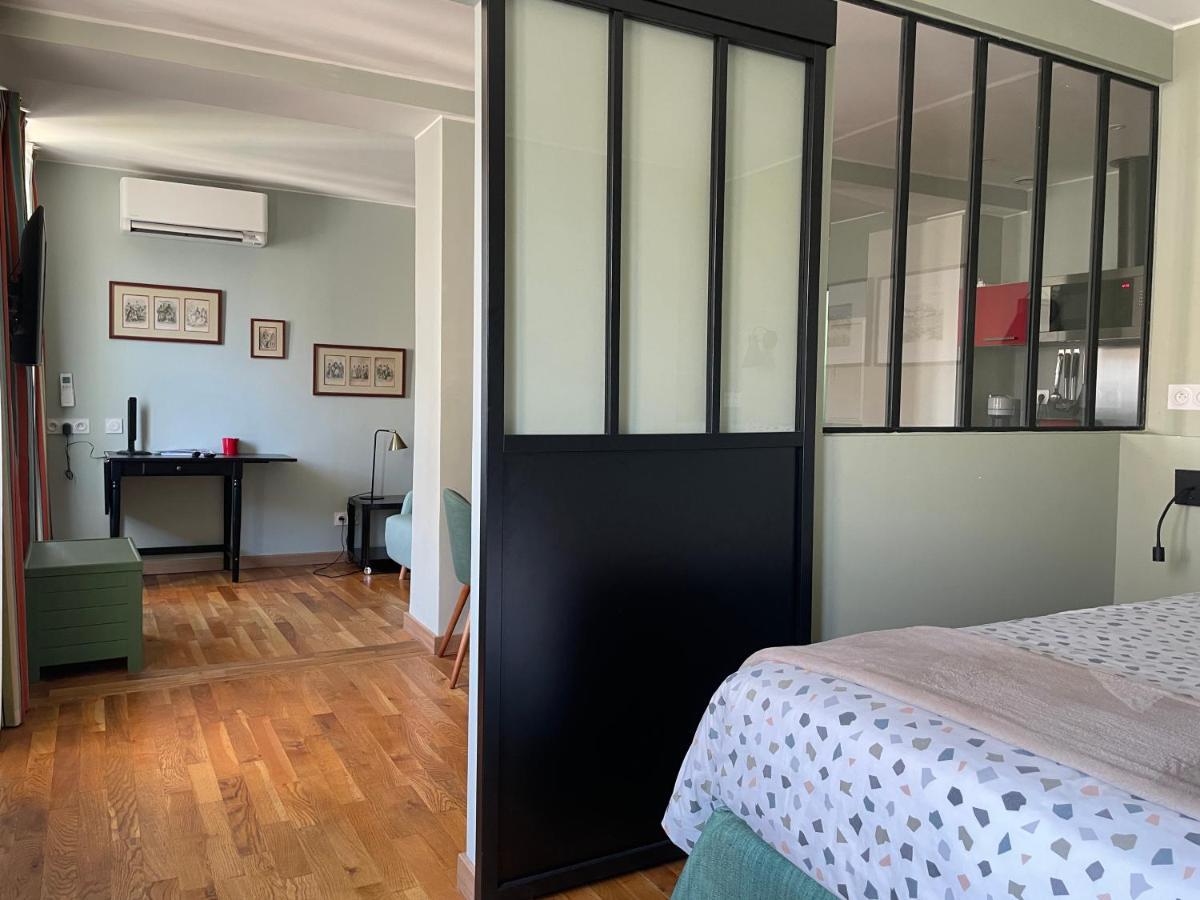 Appartement Mignon Calme Douillet Ascenseur Clim Etage Eleve Proche Parking Et Toutes Commodites Au Coeur Du Toulon Historique Ngoại thất bức ảnh