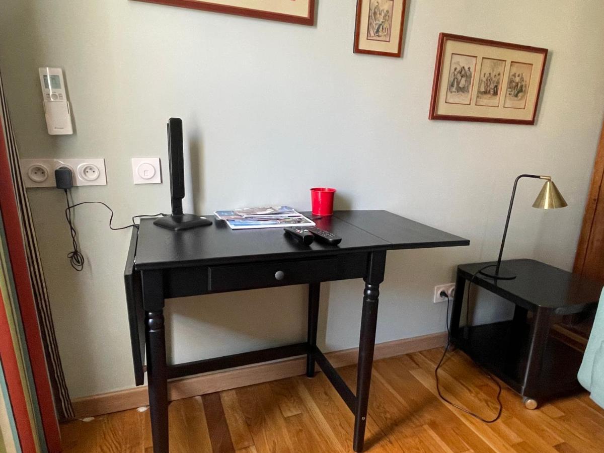 Appartement Mignon Calme Douillet Ascenseur Clim Etage Eleve Proche Parking Et Toutes Commodites Au Coeur Du Toulon Historique Ngoại thất bức ảnh