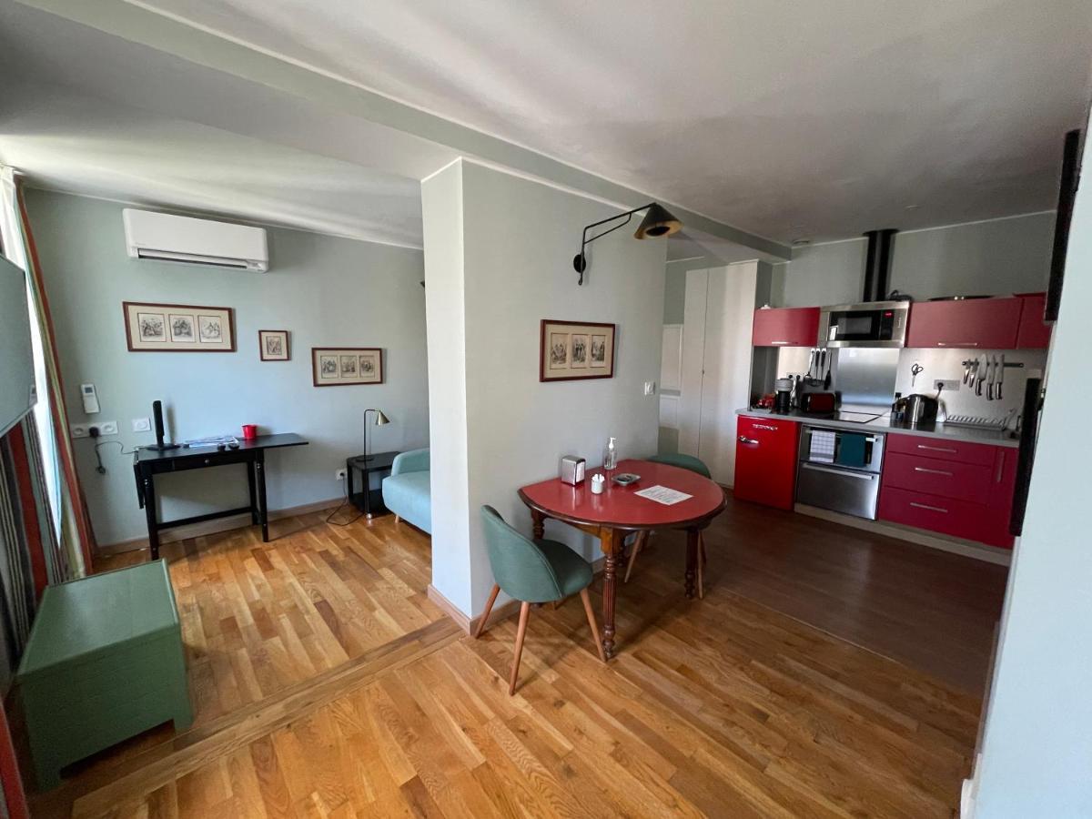 Appartement Mignon Calme Douillet Ascenseur Clim Etage Eleve Proche Parking Et Toutes Commodites Au Coeur Du Toulon Historique Ngoại thất bức ảnh